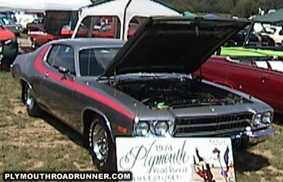 1974 Plymouth Road Runner. Photo from 2000 Mopar Nationals – Columbus, Ohio.