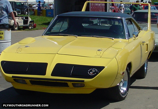 1970 Plymouth Road Runner. Photo from 2001 Chrysler Classic – Columbus, Ohio.