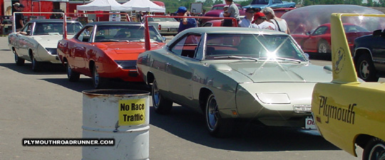 1970 Plymouth Road Runners. Photo from 2001 Chrysler Classic – Columbus, Ohio.