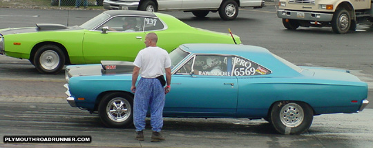 1969 Plymouth Road Runner. Photo from 2001 Chrysler Classic – Columbus, Ohio.